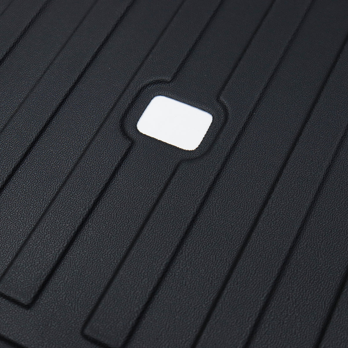 Detailfoto van de uitsparing in de TPE rugleuningbescherming voor de achterbank van BYD Seal U